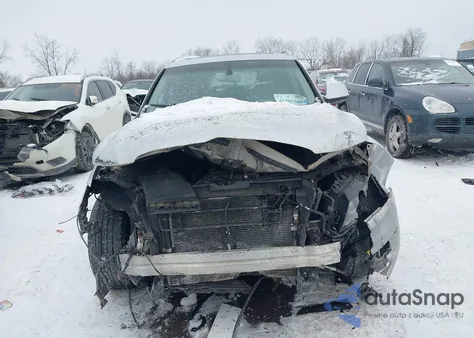 2010 Audi Q5 3.2 Premium из США, поврежденный, VIN WA1CKAFP6AA069217